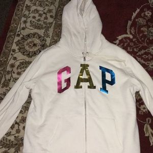 Gap fuzzy jacket never been used